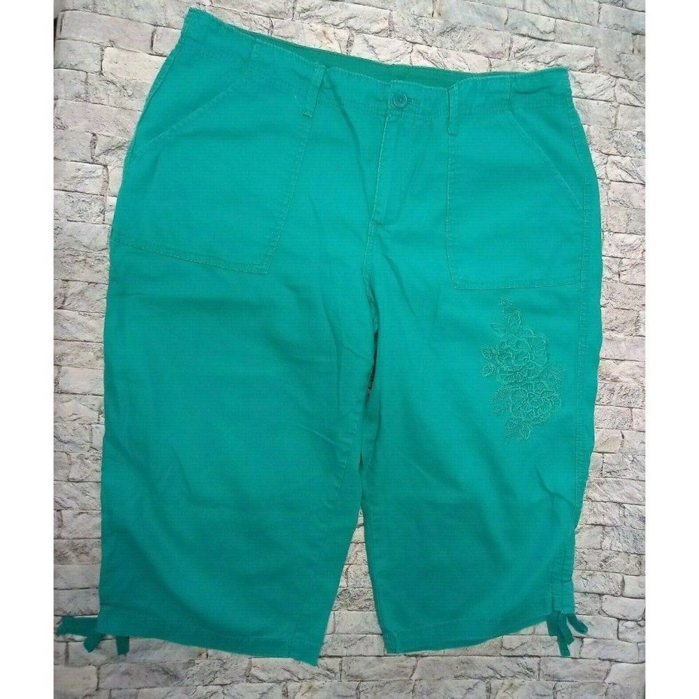 Women's Green Capri Cargo Pants Embroidered Sz16